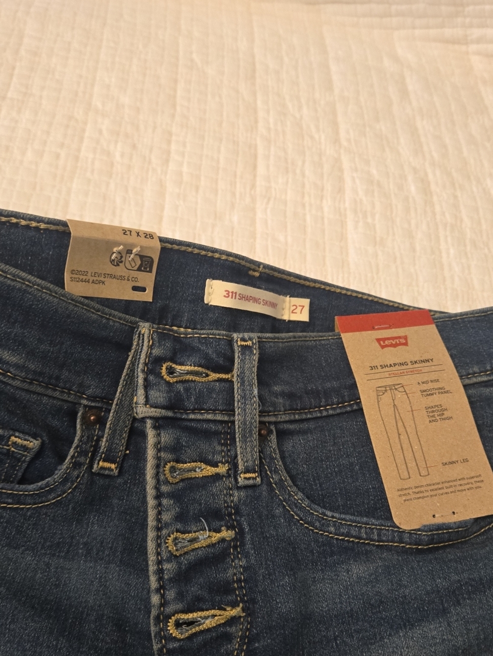 Levis 311, shaping skinny. Blue Women's  Jeans - Button Fly - Picture 3 of 3